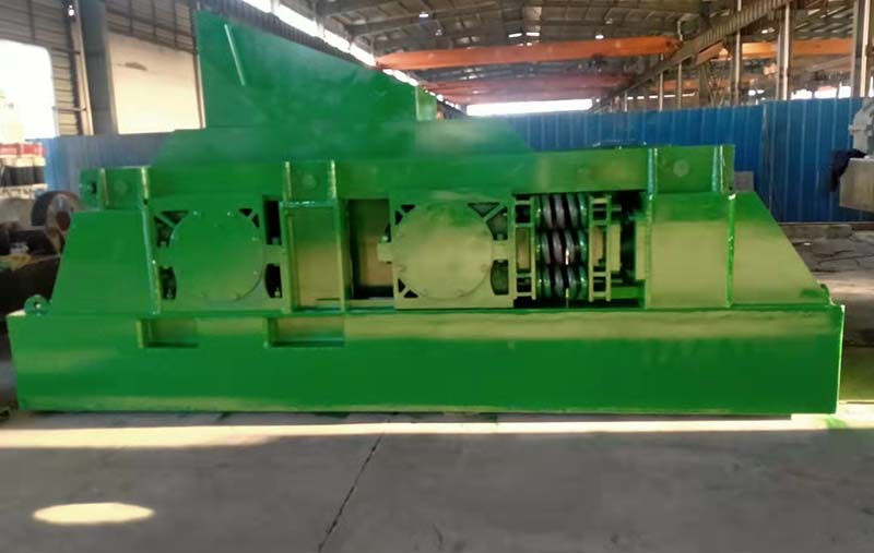 對輥機(jī) 對輥機(jī)